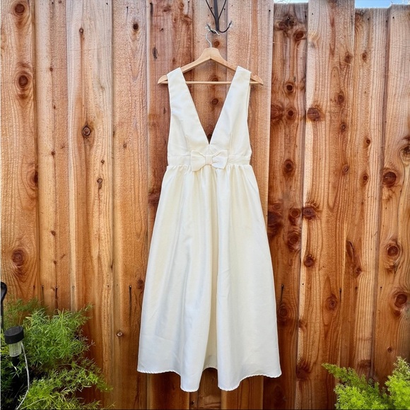 Ivory Cream Sleeveless Bow Low-Back Midi Dress 🌿 - Picture 7 of 11
